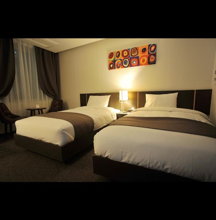 Фото Yongin Central Co'op Hotel