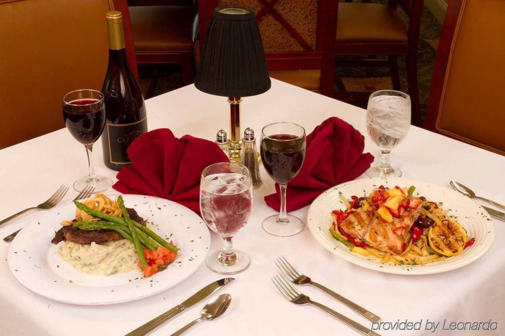 Фото Hilton Garden Inn Jacksonville Airport