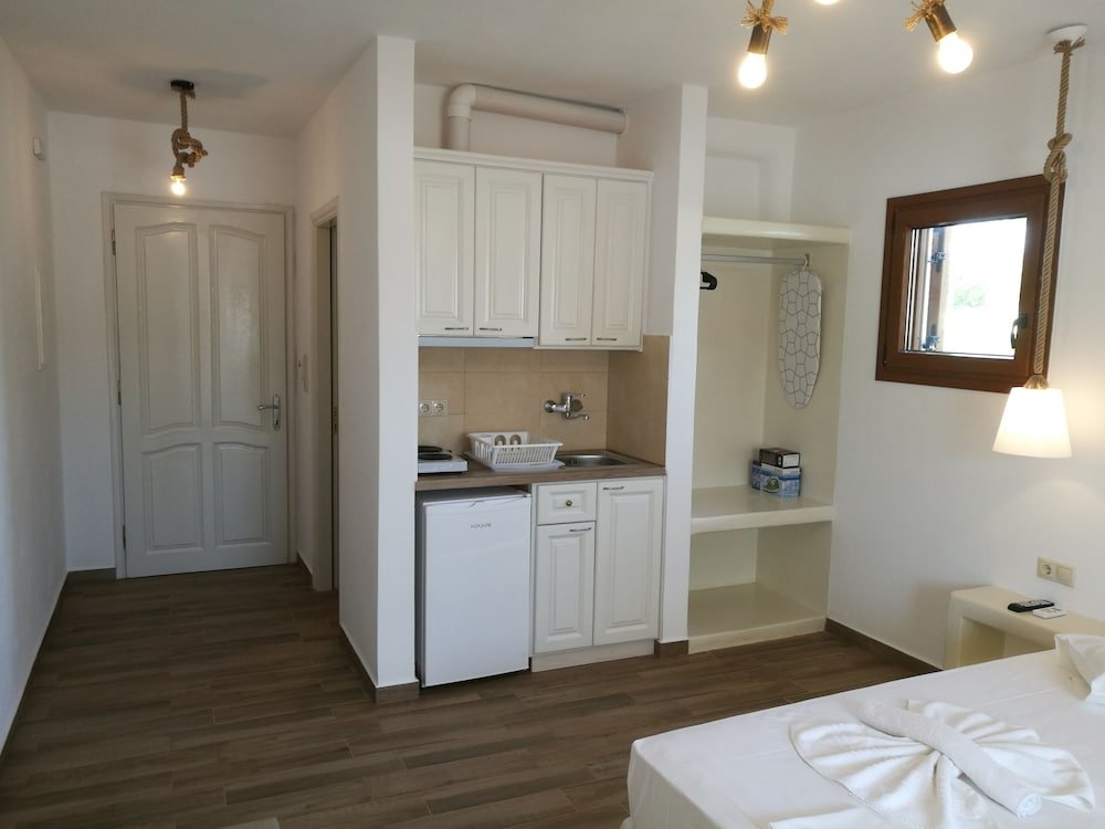 Фото Maria's Rooms & Studios