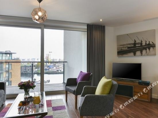 Фото Fraser Place Canary Wharf