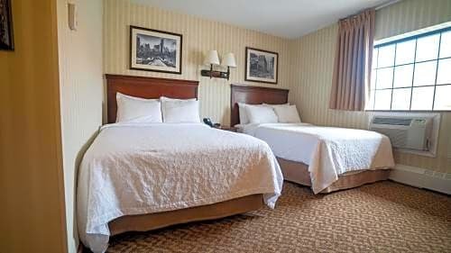 Фото The Holland Hotel