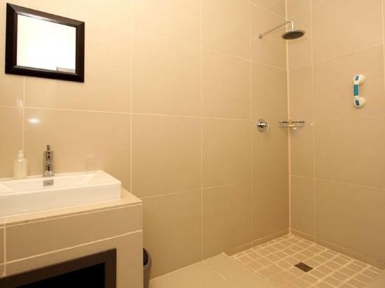 Фото Clanwilliam Hotel by Country Hotels