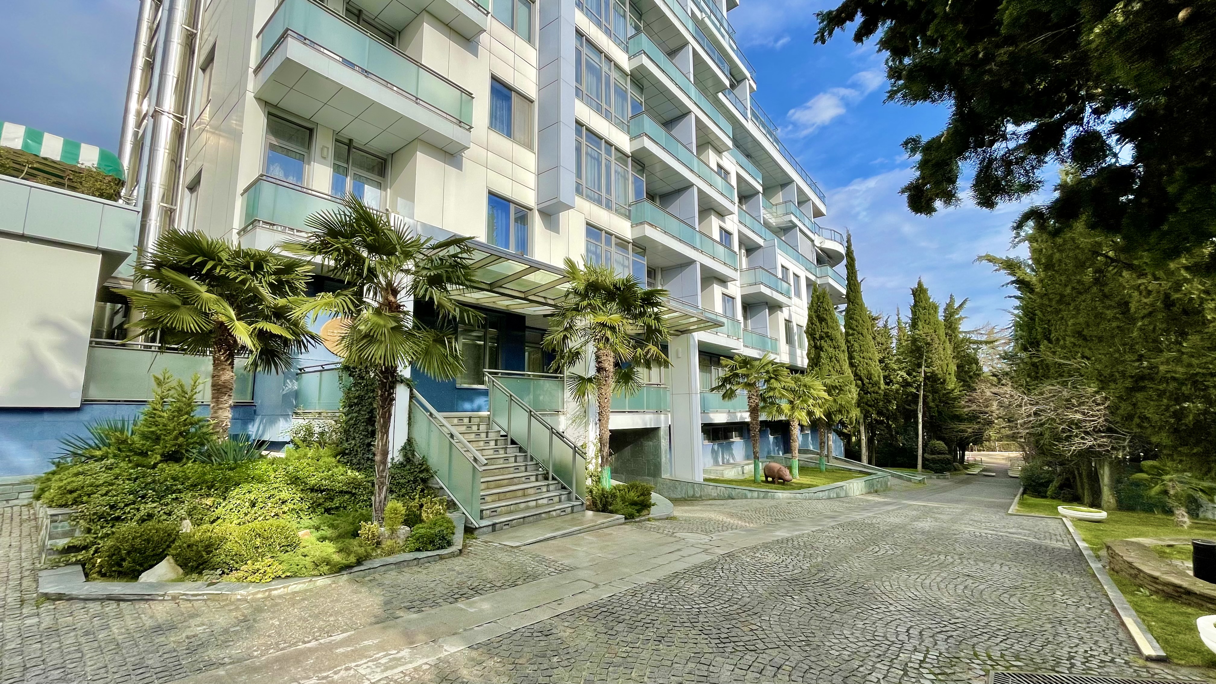 Фото отеля 2