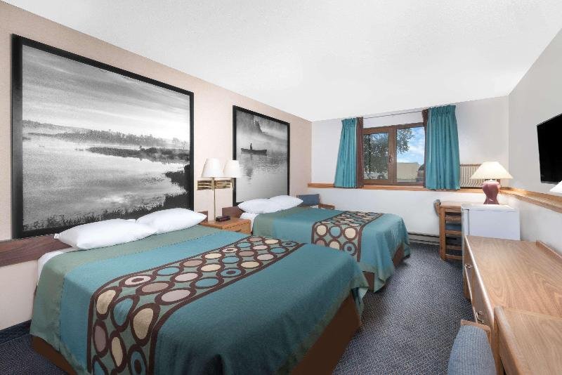 Фото Super 8 by Wyndham Duluth