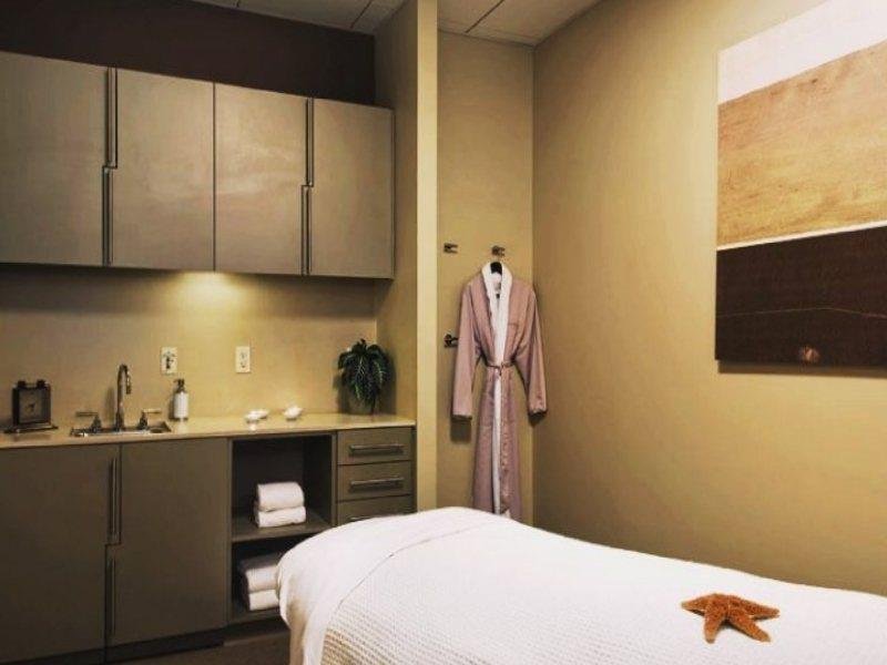 Фото The Beverly Hilton