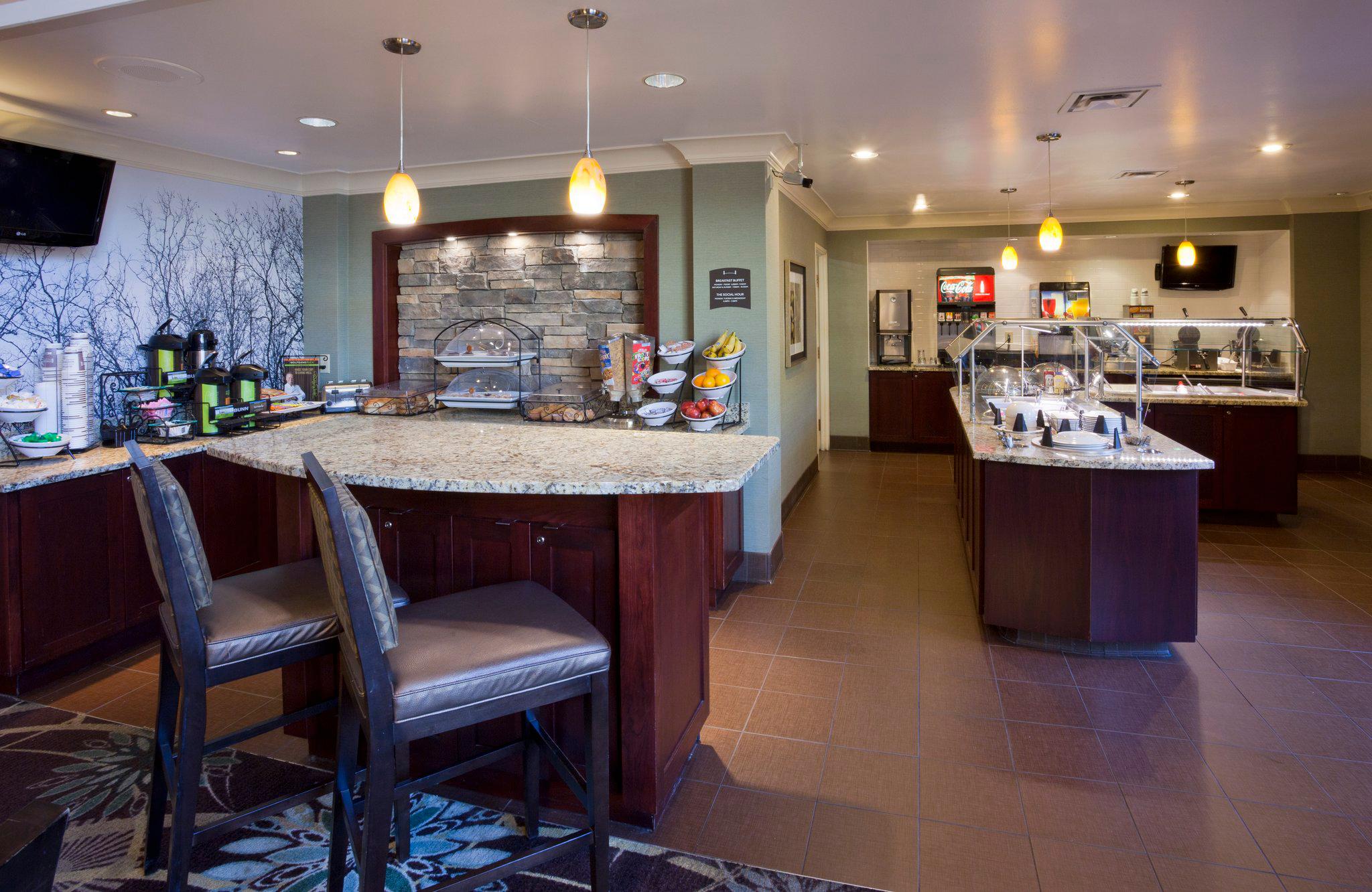 Фото Candlewood Suites Eagan Arpt South - Mall Area, an Ihg Hotel