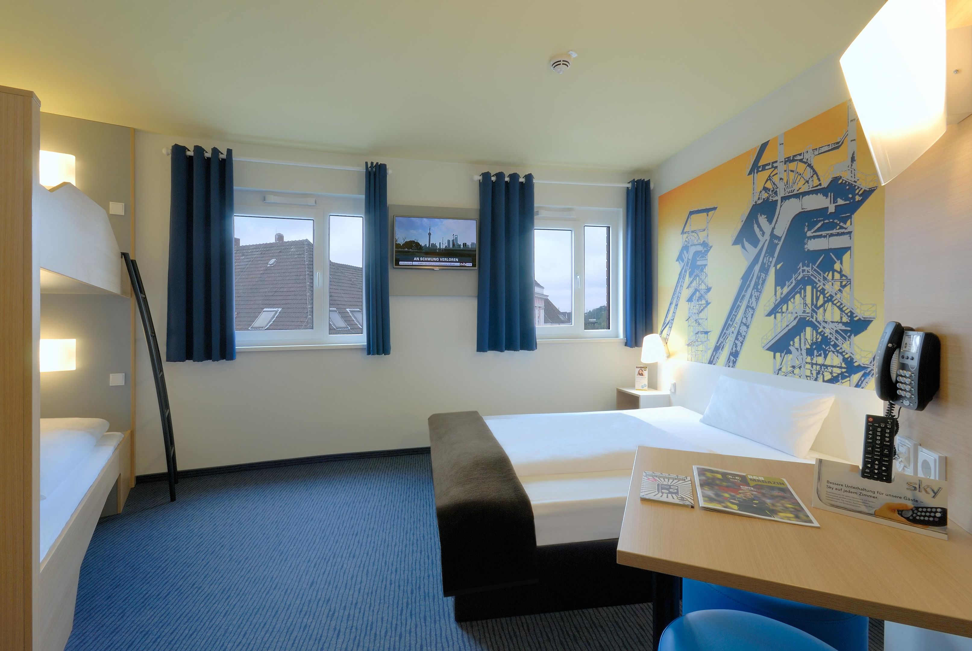 Фото отеля 2