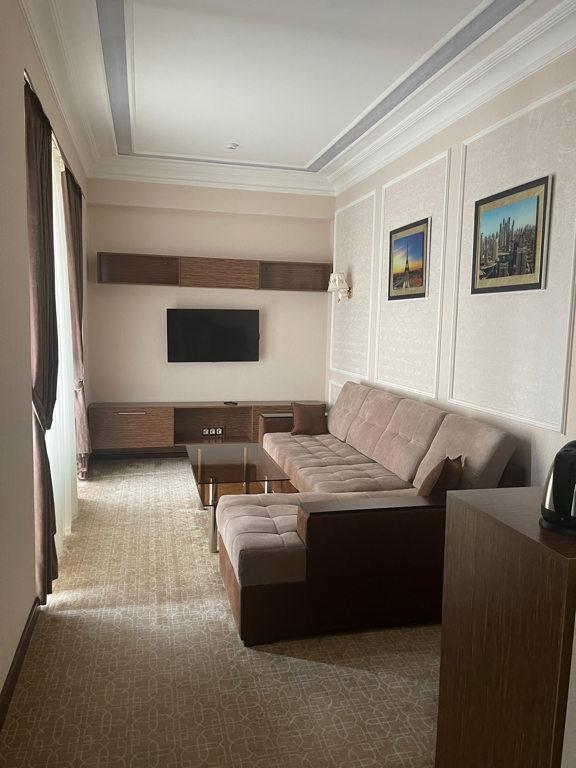 Фото Huayue Mansion Hotel