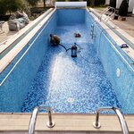 Aquapools (Индустриальная улица, 15) ، بناء وتركيب حمامات مائية