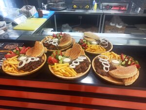 Ixlos Burger (ул. Пиридастгир, 23/5), быстрое питание в Бухаре