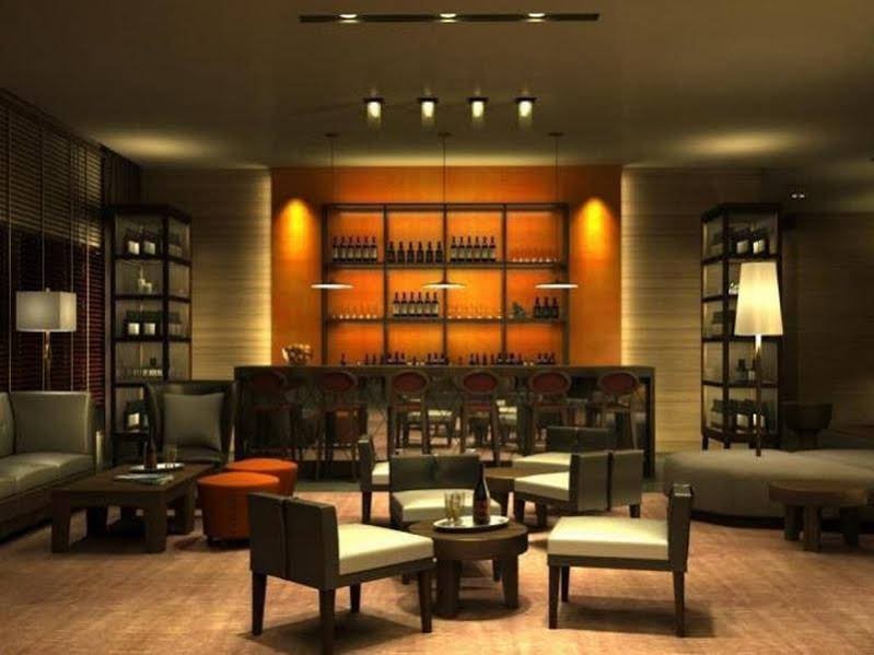 Фото Holiday Inn & Suites Makati, an Ihg Hotel