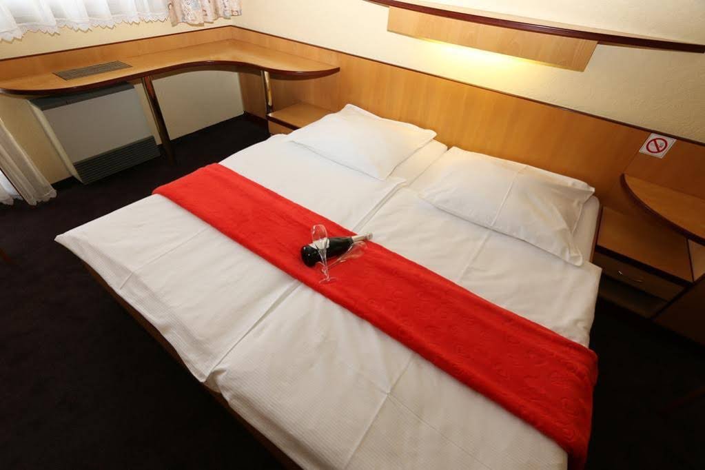 Фото Hotel Krona