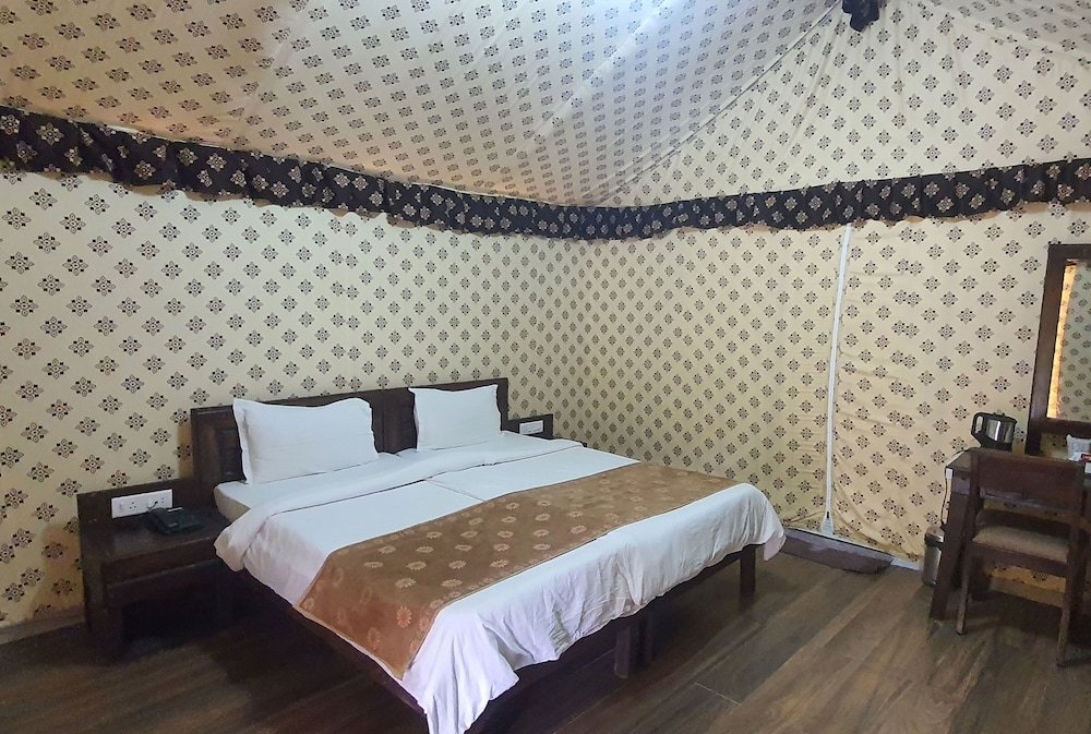 Фото Tent City Narmada, Statue of Unity