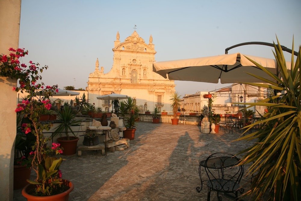 Фото Castello Castriota Scanderbeg Suites De Charme