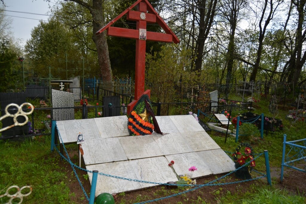 Памятник, мемориал Воинское захоронение, д. Мытно, Новгородская область, фото