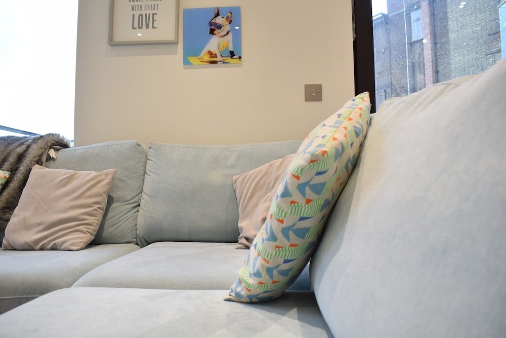 Фото Bright 1 Bedroom Flat in North London With Balcony