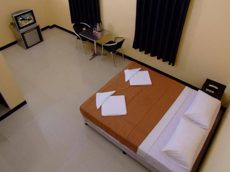 Фото Royal Platinum Hotel