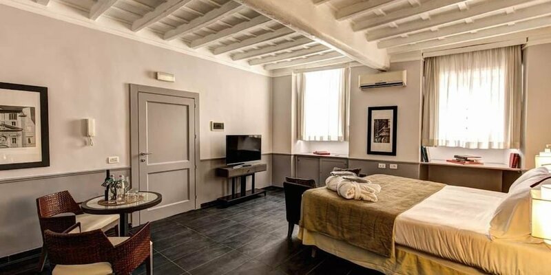 Гостиница Suite Giulia 3 в Риме