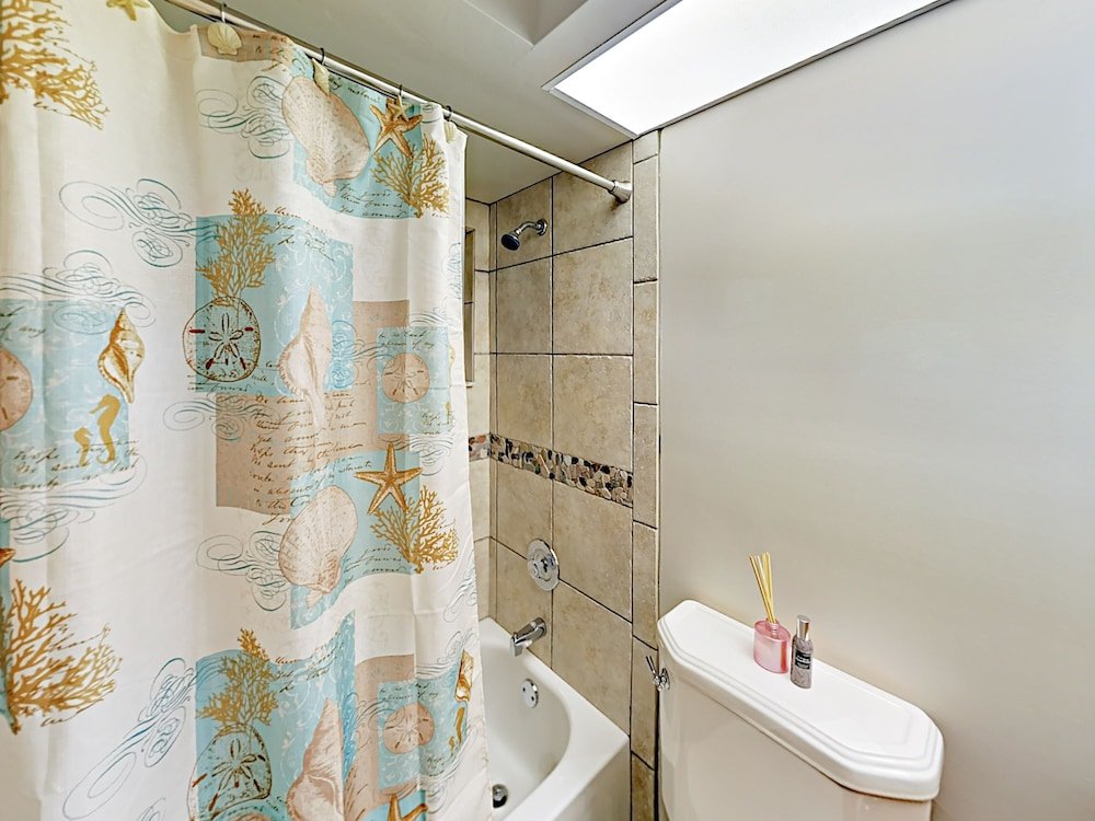 Фото 3717 Se 12th Home 3 Bedrooms 2 Bathrooms Home