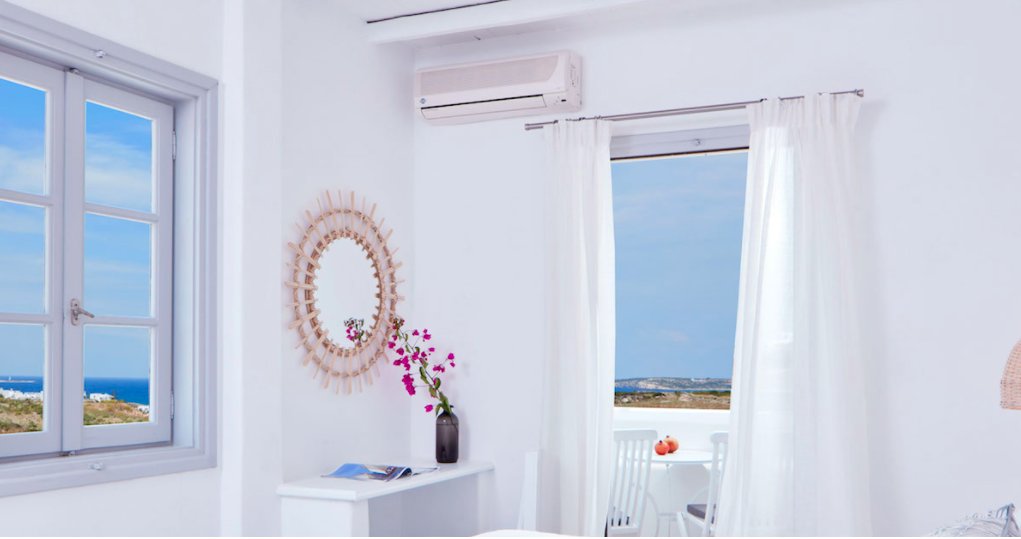 Фото Mr & Mrs White Paros