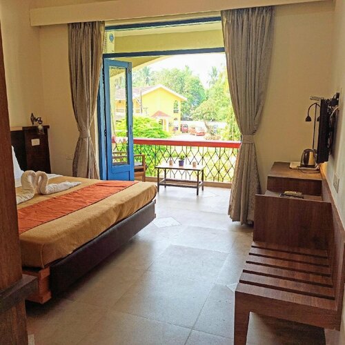 Гостиница Carina Beach Resort в Бенаулиме