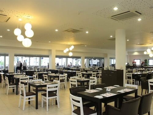 Отель Callisto Holiday Village в Айя-Напе