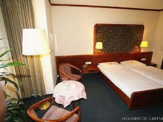 Фото Hotel Am Schelztor