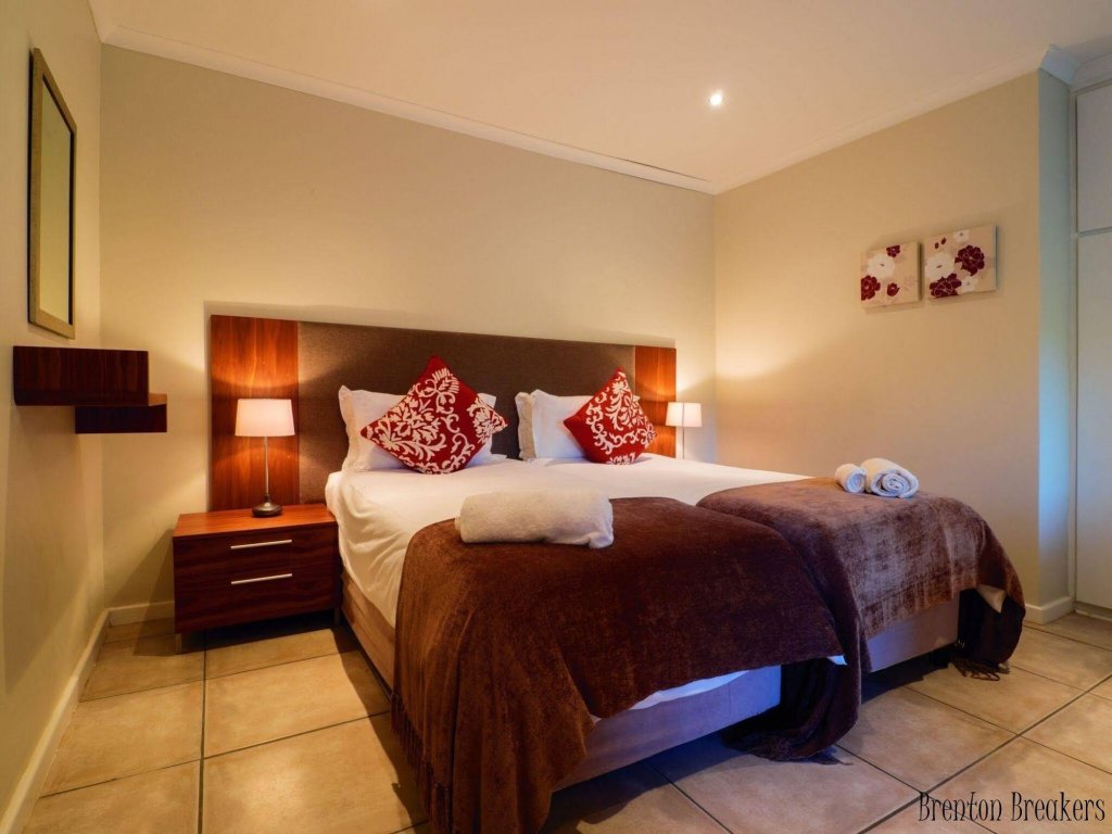 Фото Brenton Breakers