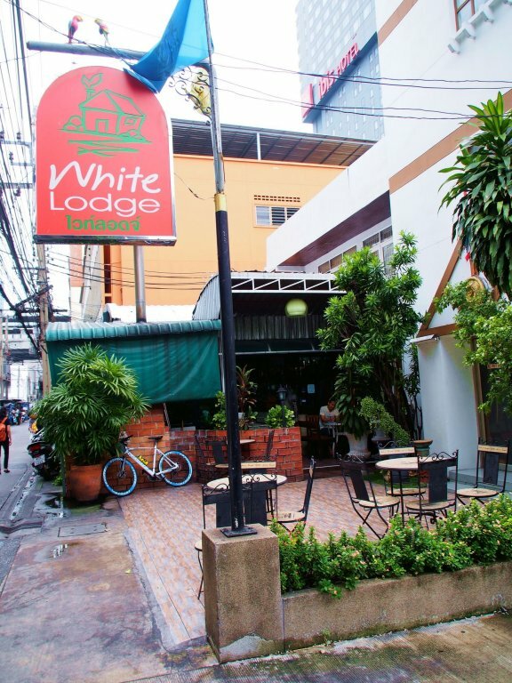 Hotel White Lodge, Bangkok, photo