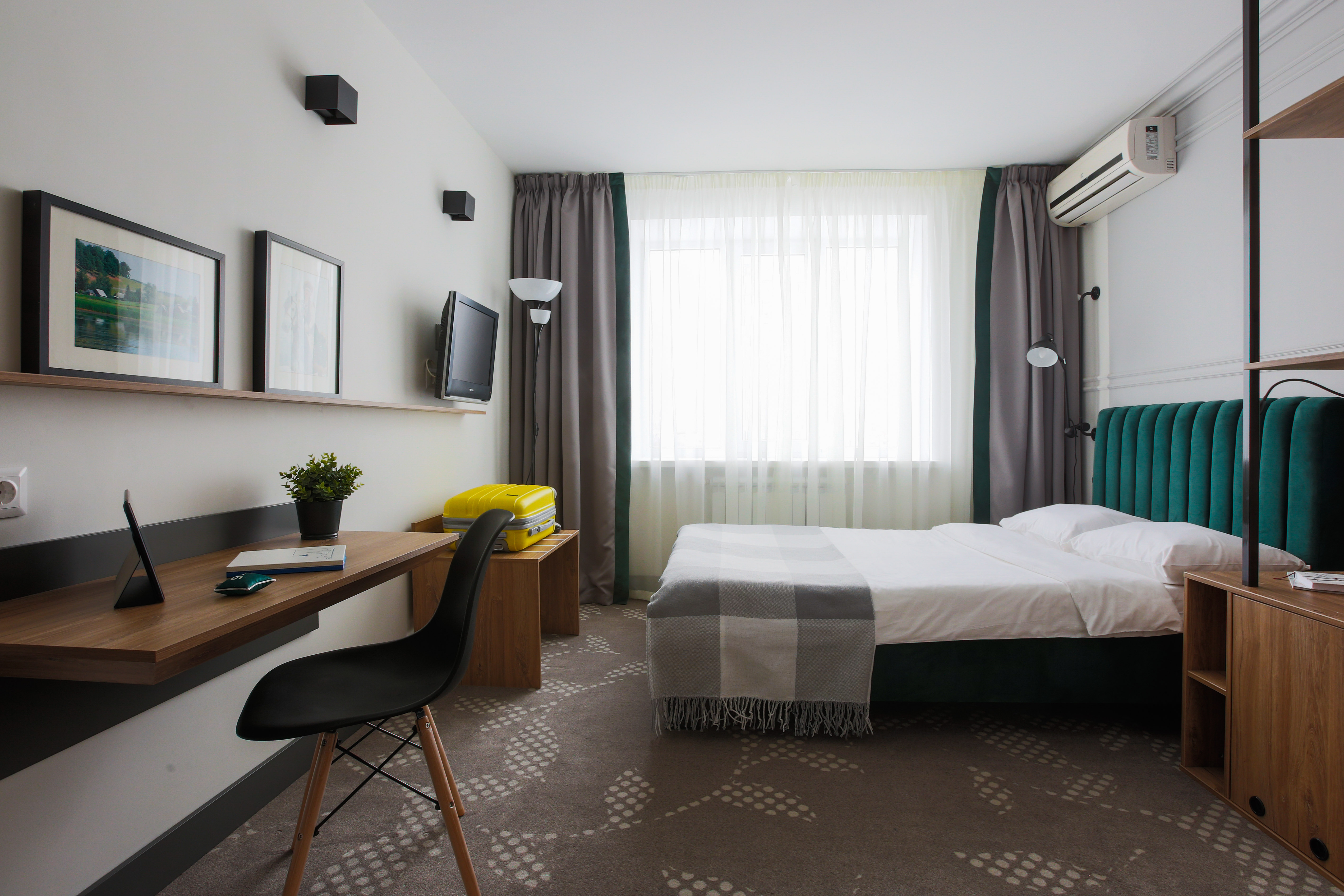 Фото отеля 2