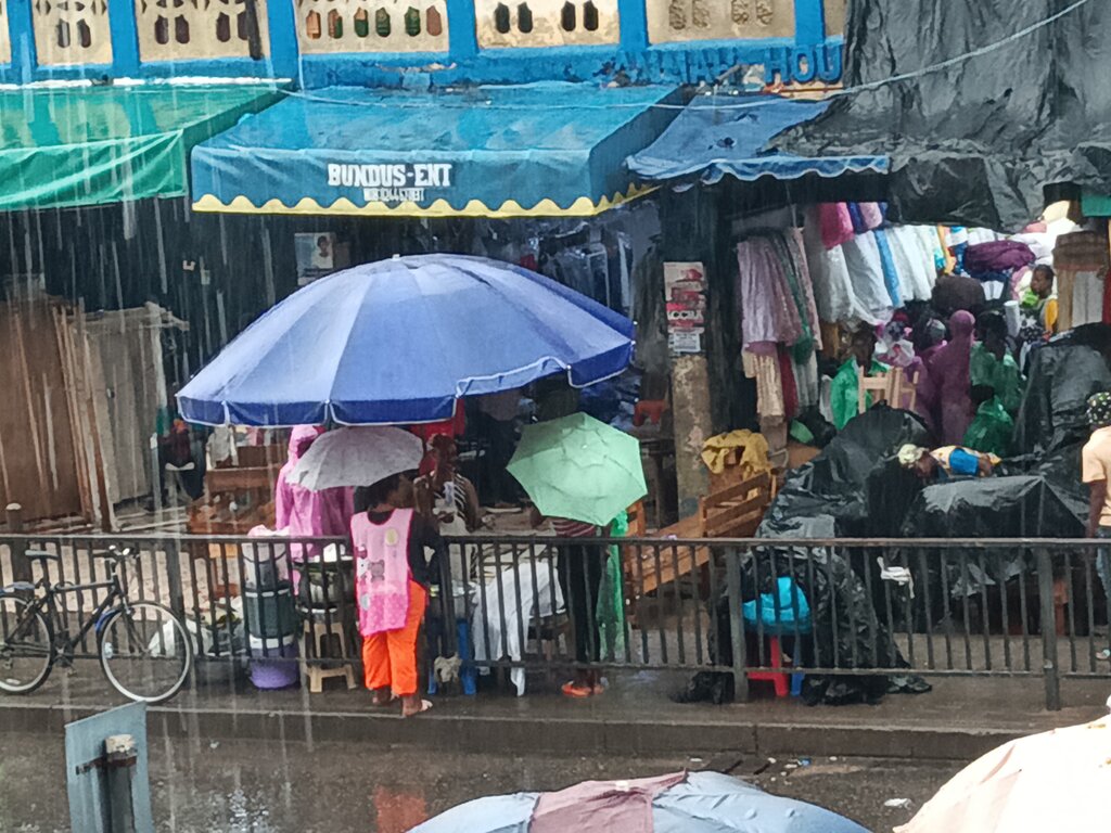 Clothing store Bundus ent, Accra, photo