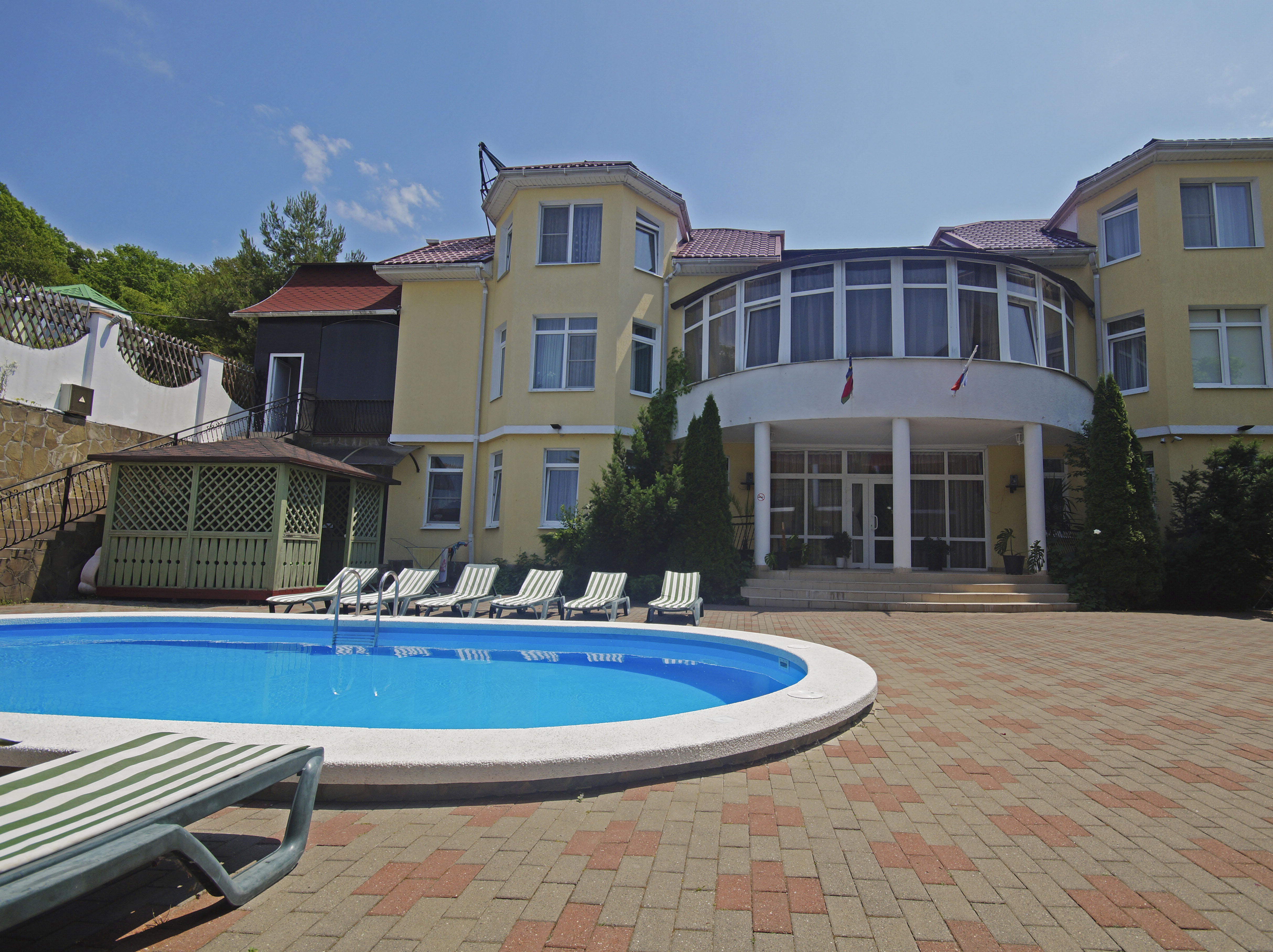 Фото Селена