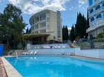 Laskoviy Coast (Набережная улица, 24Г), hotel