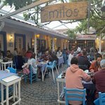 Milos Balık & Meze (İzmir, Seferihisar District, Sığacık Mah., Şadırvan Meydan, 9), restaurant
