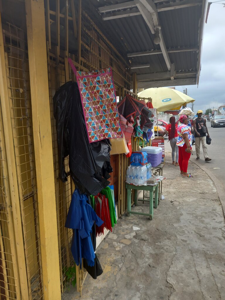 Grocery Jesus Love Ent, Accra, photo