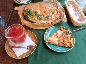 Vysokij Bereg (Svetlogorsk, ulitsa Nakhimova, 1), cafe