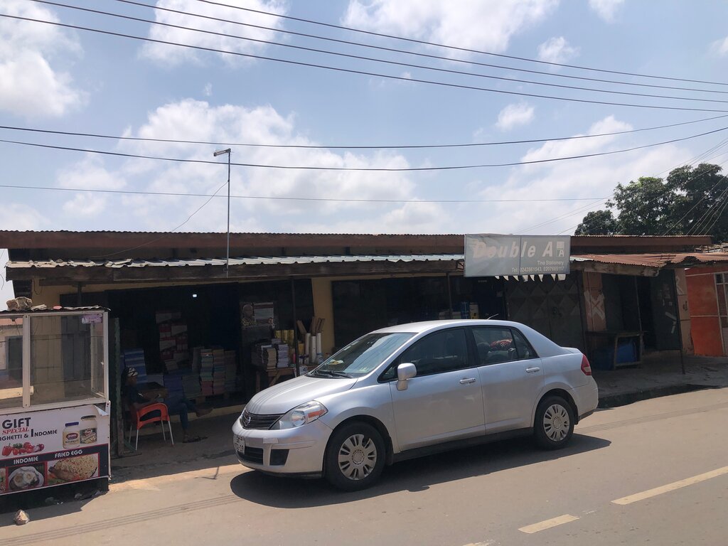 Bookstore Tina Stationary, Accra, photo