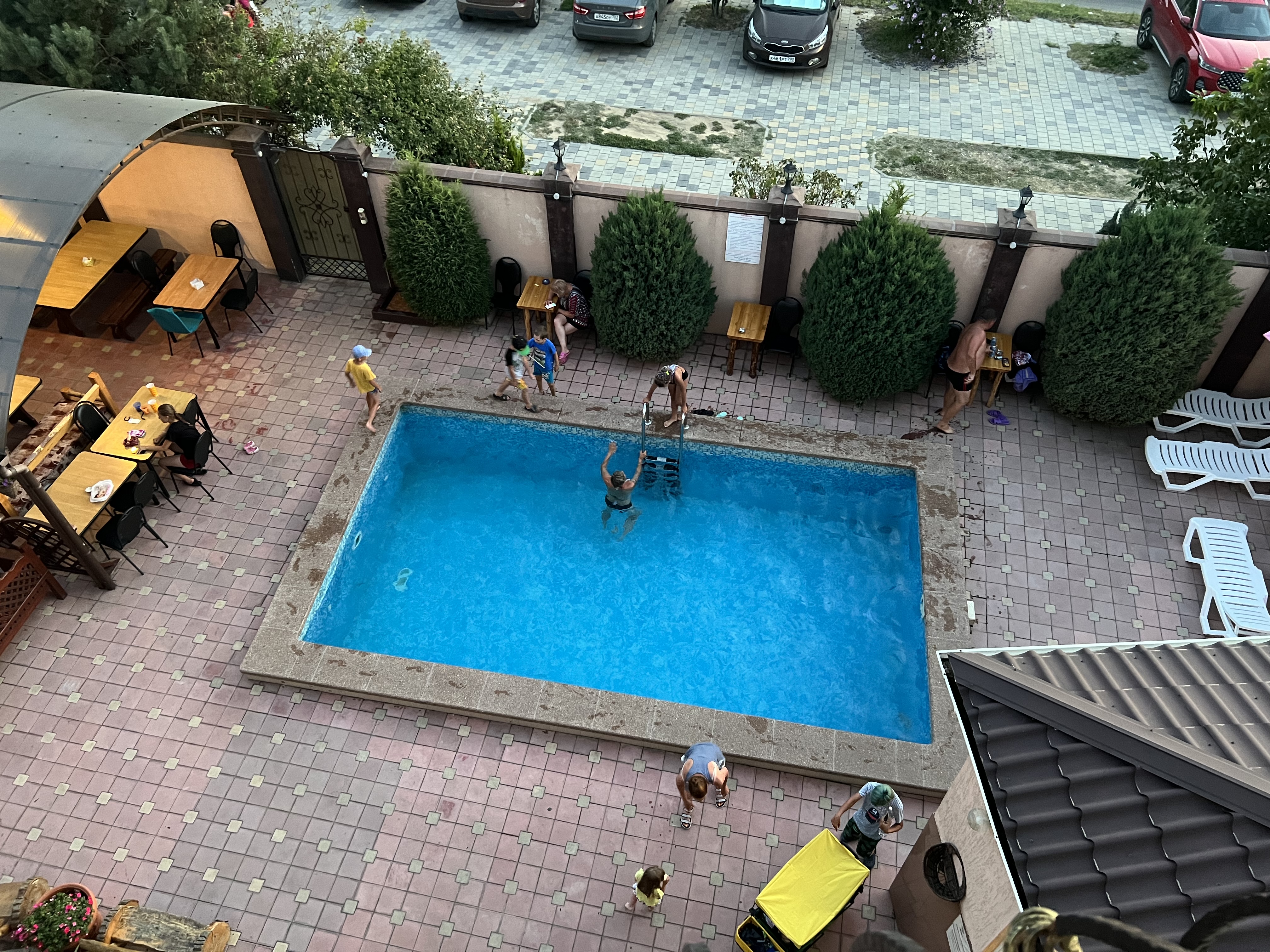 Фото отеля 2