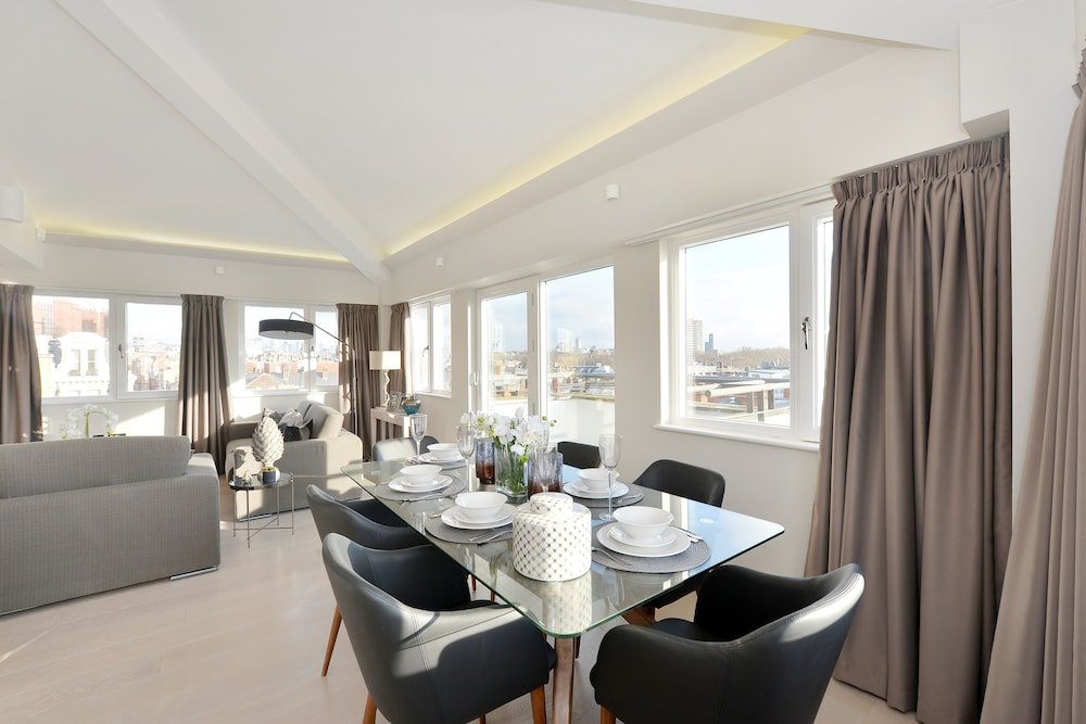 Фото Vauxhall Bridge Road by Q Apartments