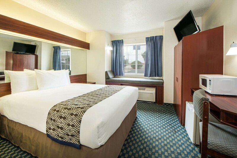 Гостиница Microtel Inn & Suites by Wyndham Tulsa East