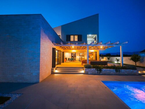 Гостиница Splendid Villa With Private, Heatable Pool, big Roofed Terrace, Outdoor Kitchen