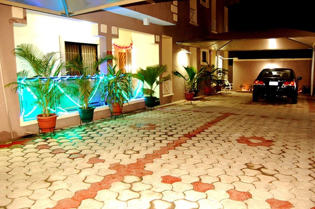 Фото Erith Apartments and Suites