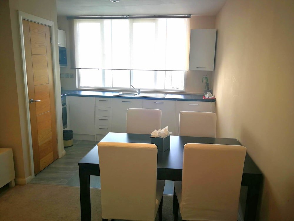 Фото Crawford Suites Serviced Apartments