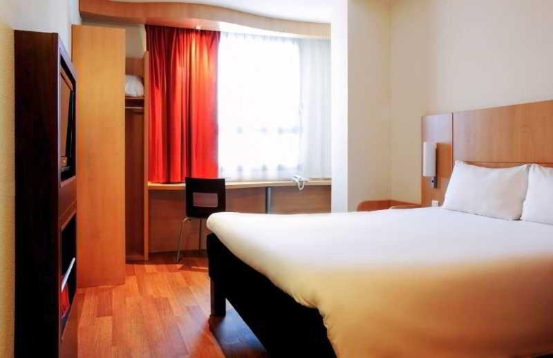 Фото Hotel ibis Madrid Getafe