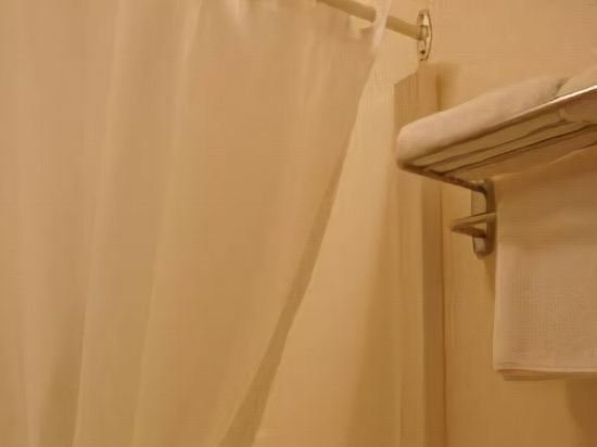 Фото R & R Inn & Suites