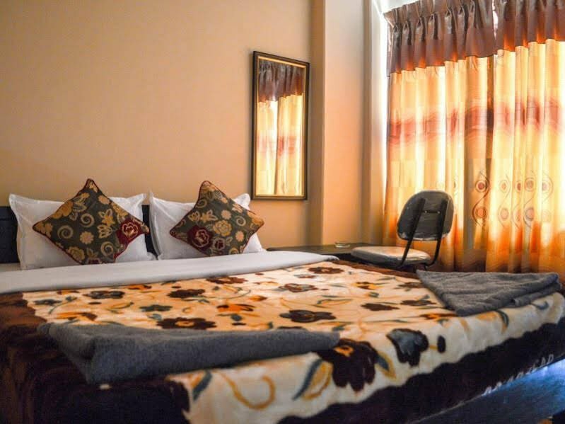 Гостиница Hotel Snow Peak в Покхаре