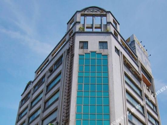 Фото отеля 1