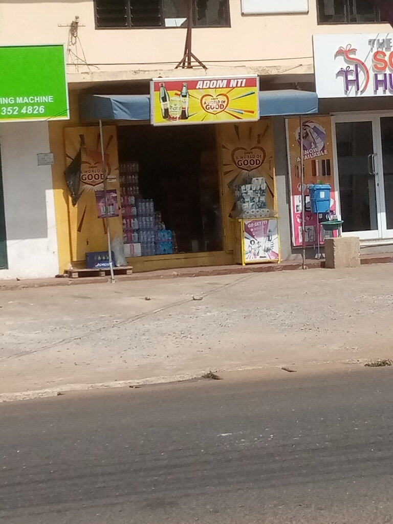 Soft drinks bar Adom nti, Accra, photo