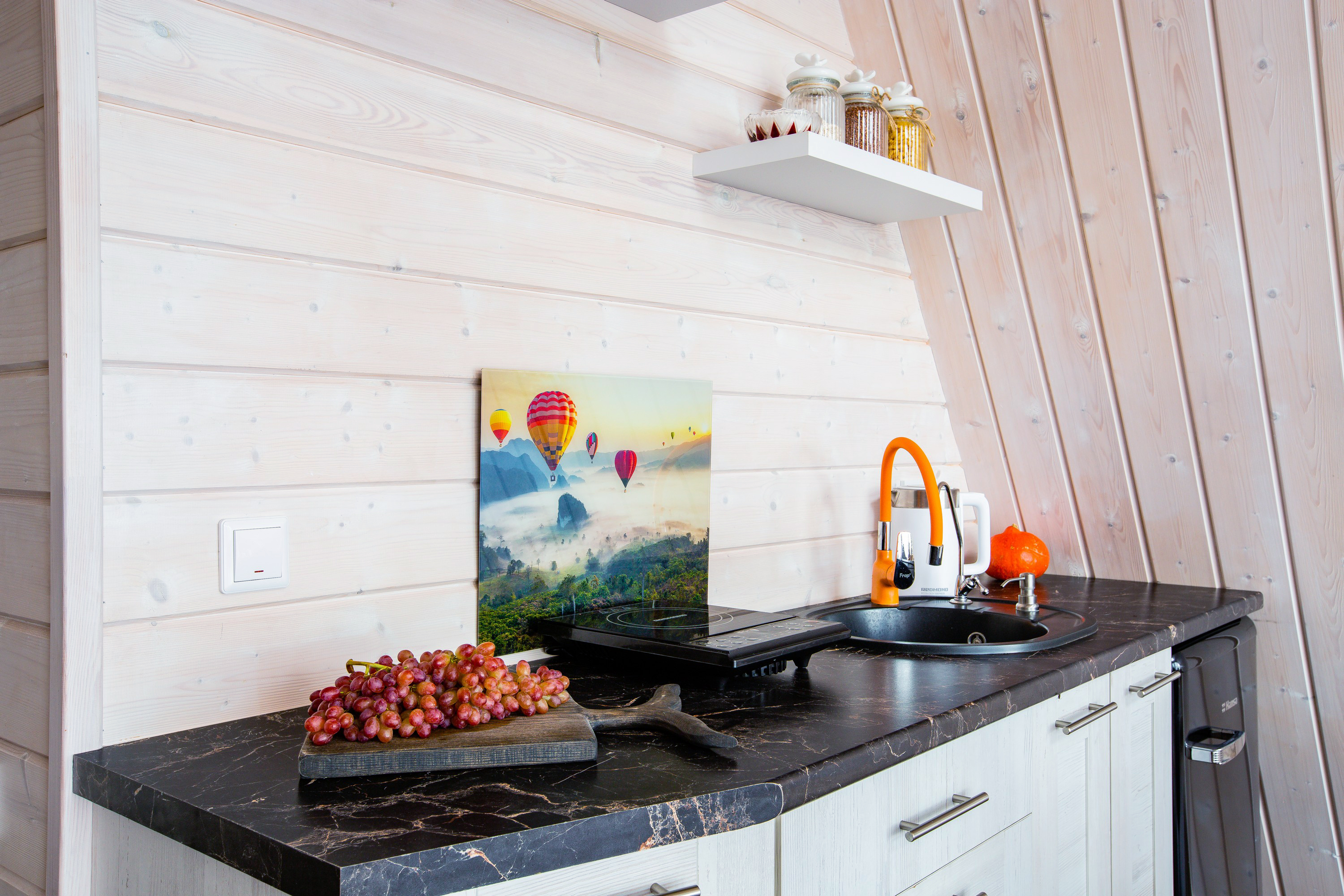 Фото Лиса в шалаше