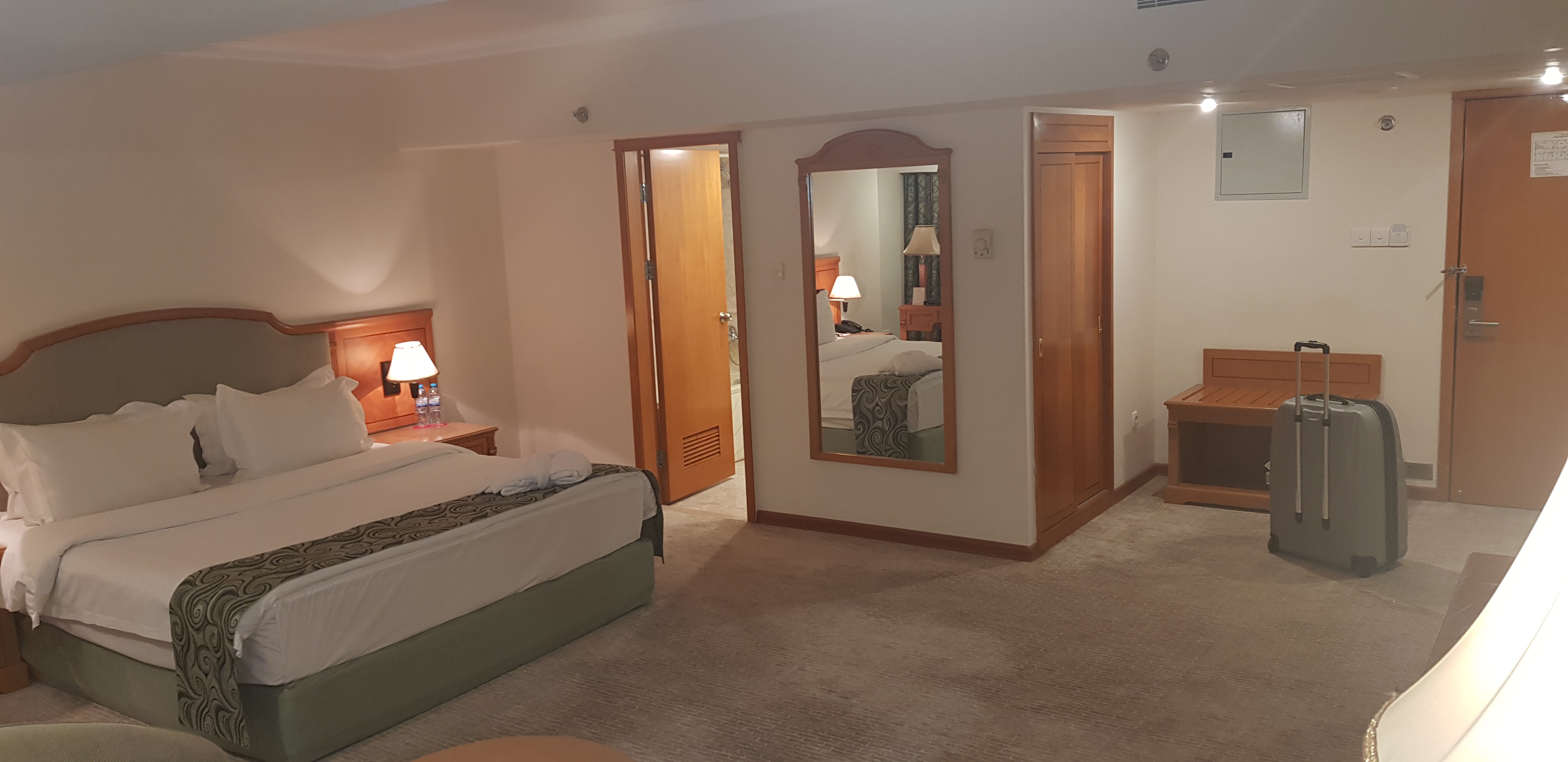 Фото Ramada by Wyndham Tashkent